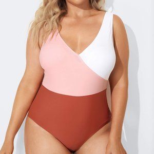 Meet Curve  V-Neckline Criss-cross Style One Piece Swimsuit (2XL) NWT